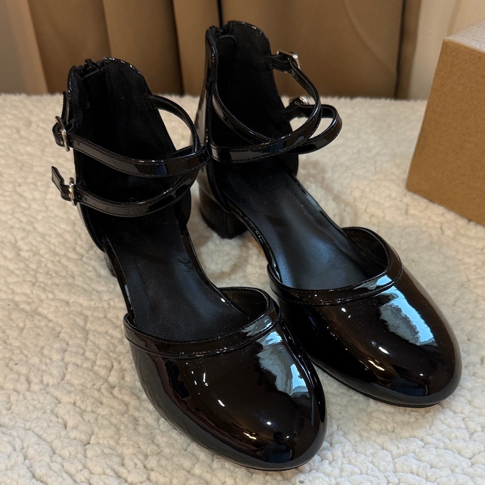 Black Patent Leather Women's Shoes